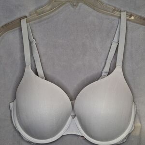Victoria's Secret Smooth Pure White 34D TShirt Push Up Bra Coverage Bra VS